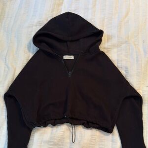 Size SM Paragon Crop Sweatshirt